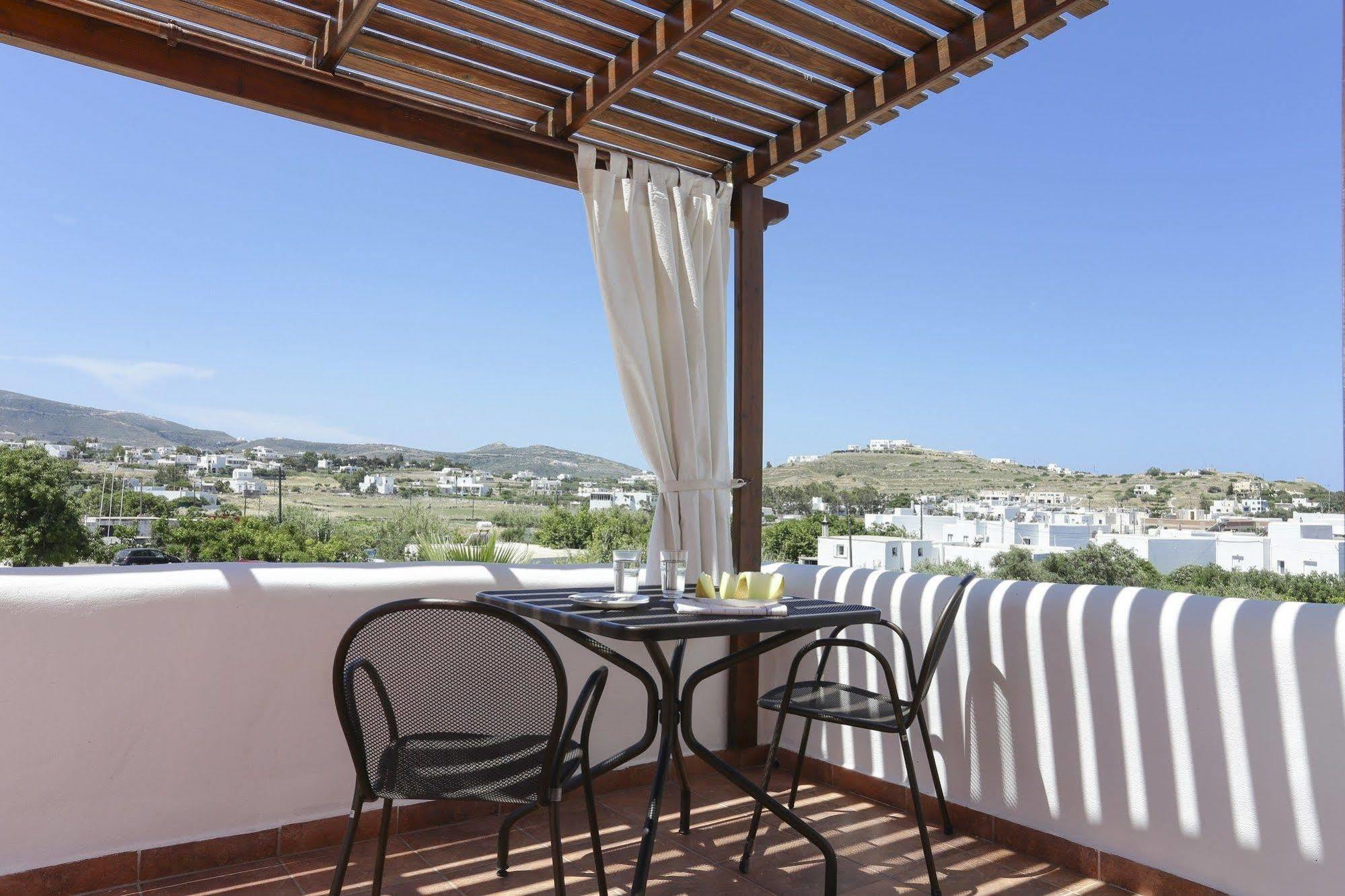 9 Muses - Paros Aparthotel Bagian luar foto